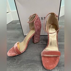 NIB Guess bambam velvet sandal size 8